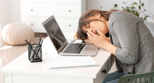 Sonno e rientro alla routine: come ristabilire il ritmo sonno-veglia dopo le abitudini estive